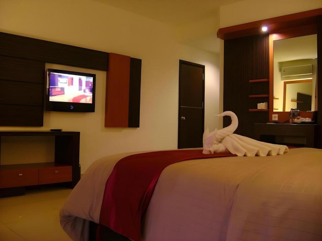 Travello Hotel Manado Extérieur photo