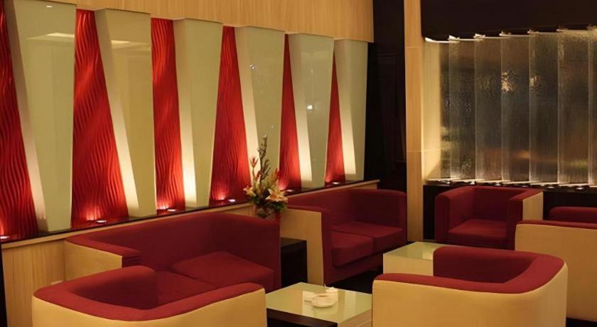 Travello Hotel Manado Extérieur photo