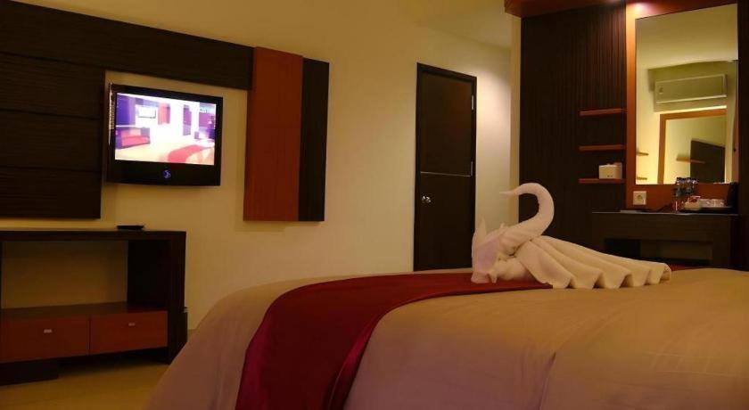 Travello Hotel Manado Extérieur photo